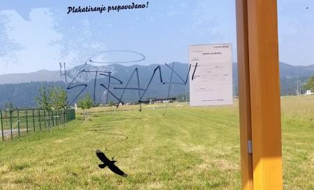 Grfiti Rakek 2 Foto Boštjan Otoničar